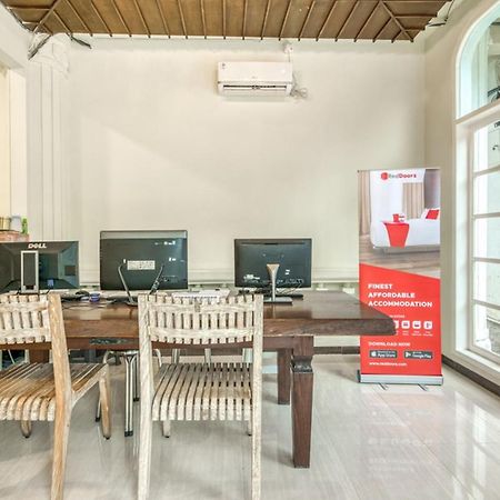Reddoorz Plus Near Akademi Kepolisian Semarang 3 Exteriér fotografie