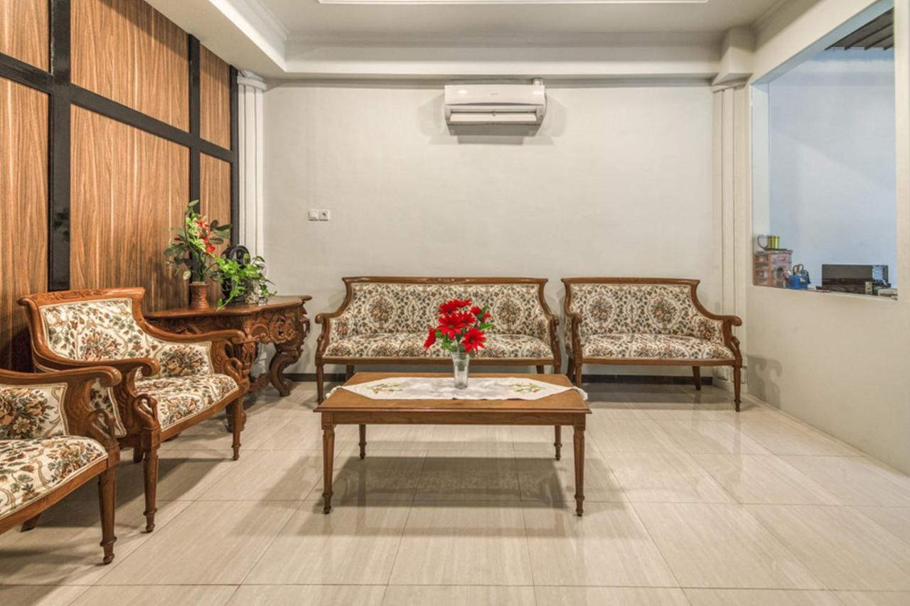 Reddoorz Plus Near Akademi Kepolisian Semarang 3 Exteriér fotografie